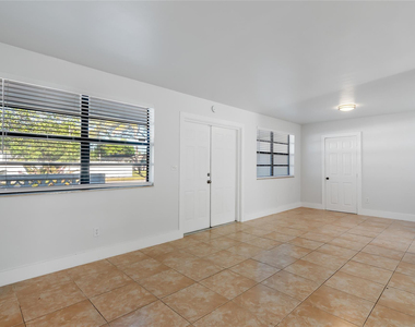 2208 Nw 63rd Avenue - Photo Thumbnail 17