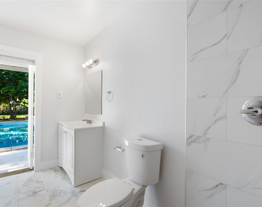 2208 Nw 63rd Avenue - Photo Thumbnail 8