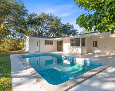 2208 Nw 63rd Avenue - Photo Thumbnail 1