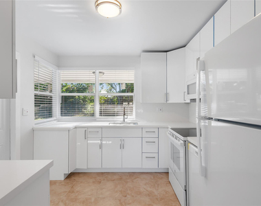 2208 Nw 63rd Avenue - Photo Thumbnail 3