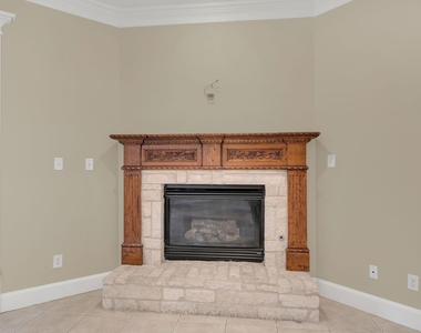 5921 Llano Avenue - Photo Thumbnail 10