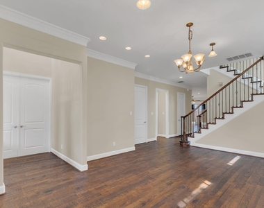 5921 Llano Avenue - Photo Thumbnail 7