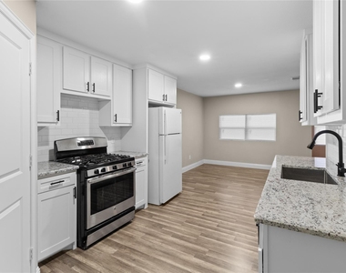 2907 Clinton Avenue - Photo Thumbnail 2
