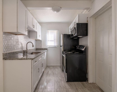 2516 Ave L - Photo Thumbnail 2