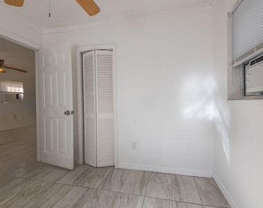2516 Ave L - Photo Thumbnail 12