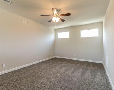 15549 Balham Pass - Photo Thumbnail 17