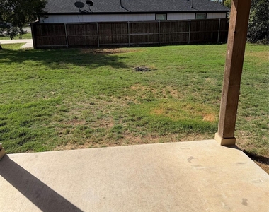 1701 Tanglewood Drive - Photo Thumbnail 2