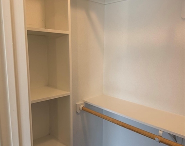 1701 Tanglewood Drive - Photo Thumbnail 4
