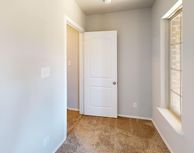 6416 Longhorn Herd Lane - Photo Thumbnail 10