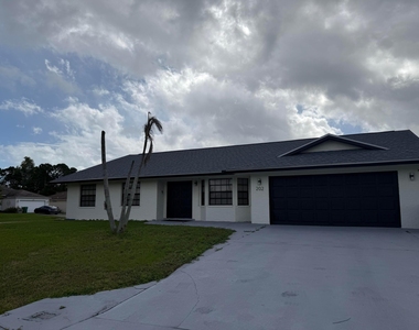 202 Sw Holden Terrace - Photo Thumbnail 18