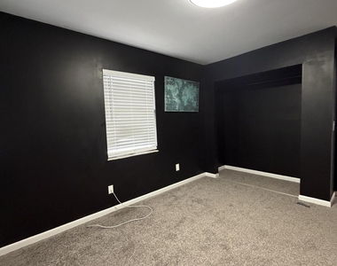 202 Sw Holden Terrace - Photo Thumbnail 15