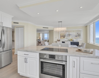 500 S Ocean Boulevard - Photo Thumbnail 11