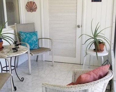 110 Shore Court - Photo Thumbnail 2