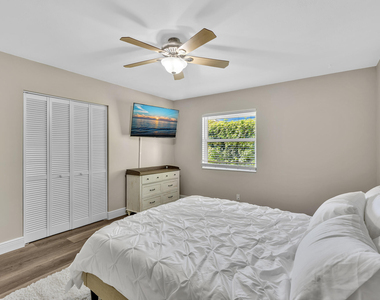 1021 Cherry Lane - Photo Thumbnail 28
