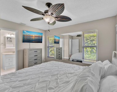 1021 Cherry Lane - Photo Thumbnail 22