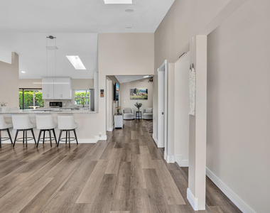 1021 Cherry Lane - Photo Thumbnail 38