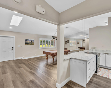 1021 Cherry Lane - Photo Thumbnail 42
