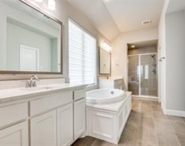 2017 Long Park Avenue - Photo Thumbnail 29