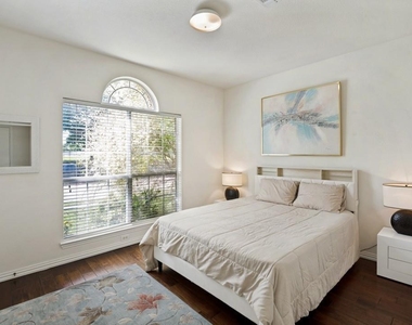 7531 Maribeth Drive - Photo Thumbnail 16