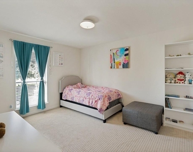 7531 Maribeth Drive - Photo Thumbnail 8