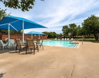 7531 Maribeth Drive - Photo Thumbnail 22
