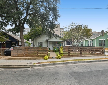 223 W 8th Street - Photo Thumbnail 31