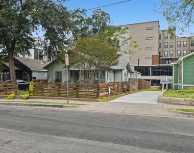 223 W 8th Street - Photo Thumbnail 33