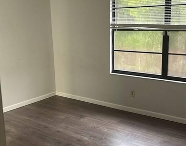 5190 Breckenridge Place - Photo Thumbnail 7