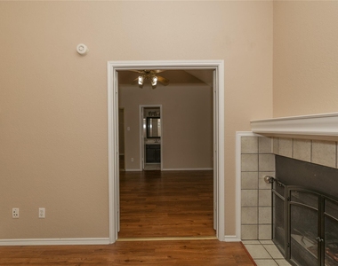 2083 Sundance Court - Photo Thumbnail 3