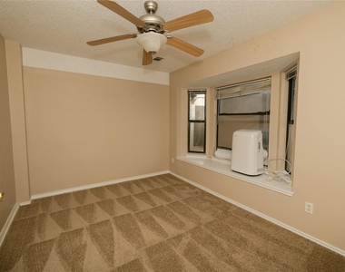 2083 Sundance Court - Photo Thumbnail 8