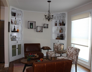 420 E Franklin Street - Photo Thumbnail 2