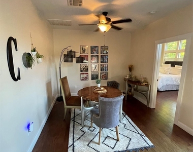 420 E Franklin Street - Photo Thumbnail 7