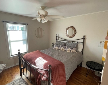 420 E Franklin Street - Photo Thumbnail 10
