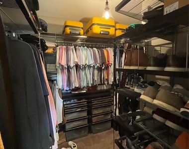 420 E Franklin Street - Photo Thumbnail 13