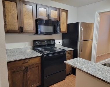 9837 Walnut Street - Photo Thumbnail 6