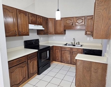 3108 Galemeadow Drive - Photo Thumbnail 7
