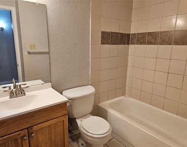 3108 Galemeadow Drive - Photo Thumbnail 11