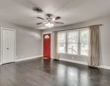 1108 Chester Street - Photo Thumbnail 5