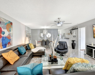 1930 Nw 18th Street - Photo Thumbnail 1