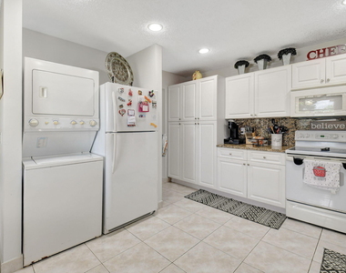 1930 Nw 18th Street - Photo Thumbnail 28