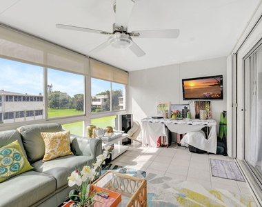 1930 Nw 18th Street - Photo Thumbnail 6