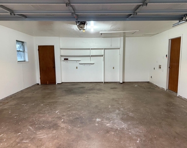 1729 Vicky Lane - Photo Thumbnail 8