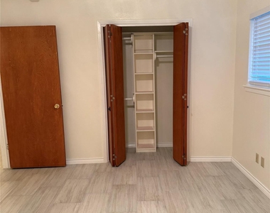 1729 Vicky Lane - Photo Thumbnail 19