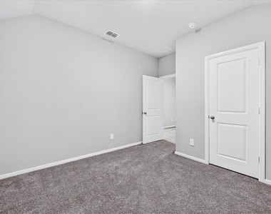 4721 Ancestry Street - Photo Thumbnail 12