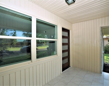 2435 Hillsboro Avenue - Photo Thumbnail 3