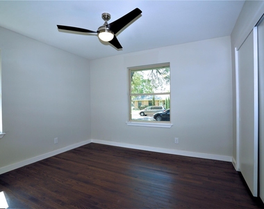 2435 Hillsboro Avenue - Photo Thumbnail 16