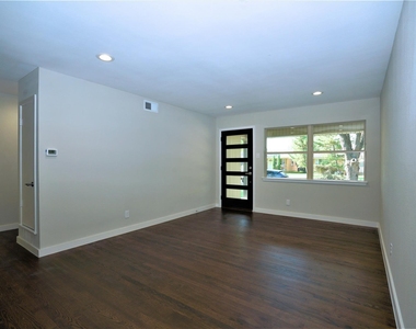 2435 Hillsboro Avenue - Photo Thumbnail 4