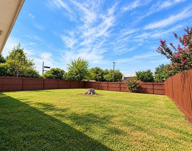 2096 Colt Court - Photo Thumbnail 9