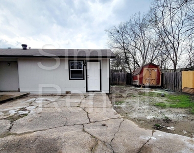 2602 Bliss - Photo Thumbnail 21