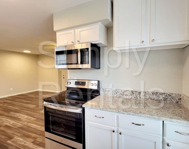 2602 Bliss - Photo Thumbnail 15